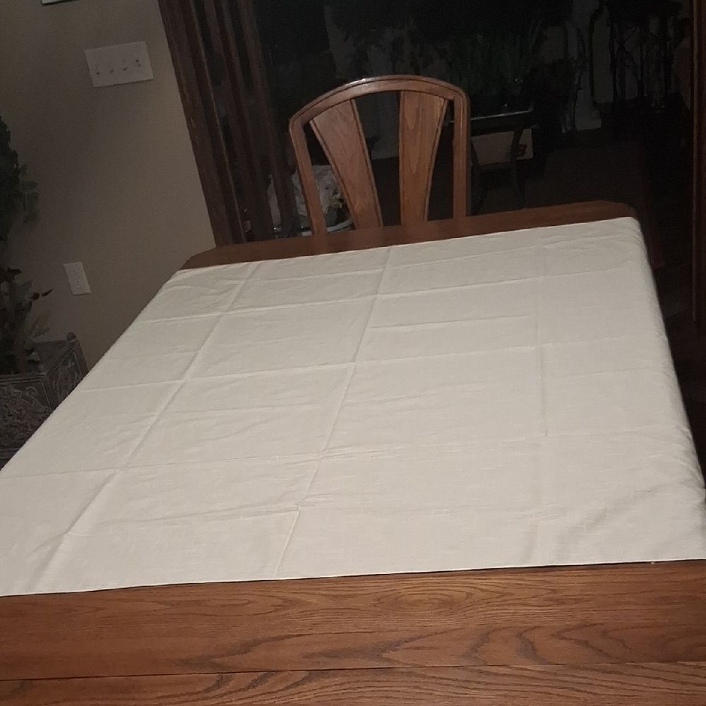 Cotton Linen 52" X 53" Tablecloth (8 available) in Excellent Condition.